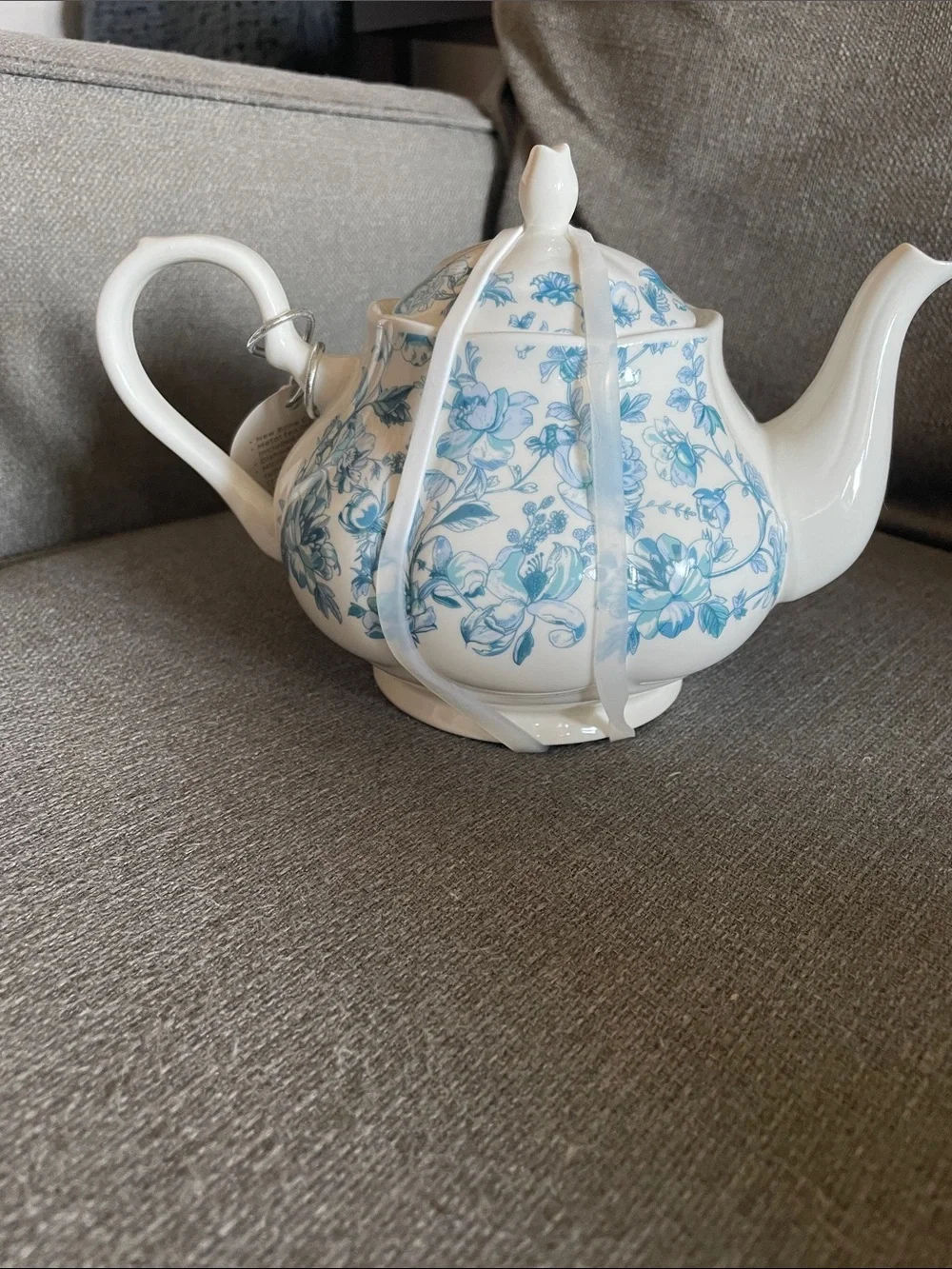 Crofton Floral Toile Teapot- Blue and White Aldi